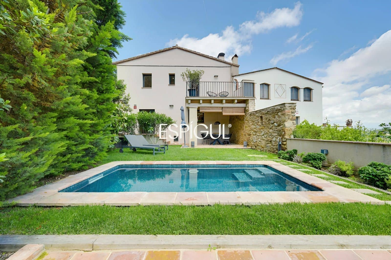 4 bedroom Villa for sale in La Bisbal d'Emporda with pool garage - € 635,000 (Ref: 10016092)