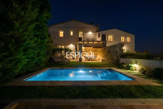4 bedroom Villa for sale in La Bisbal d'Empordà with pool garage - € 635,000 (Ref: 10016092)