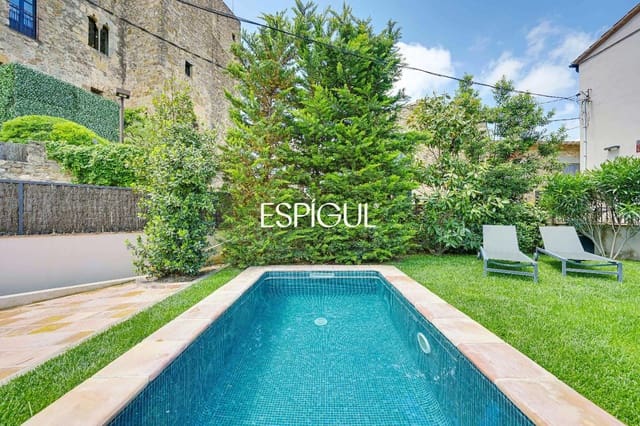 4 bedroom Villa for sale in La Bisbal d'Empordà with pool garage - € 635,000 (Ref: 10016092)