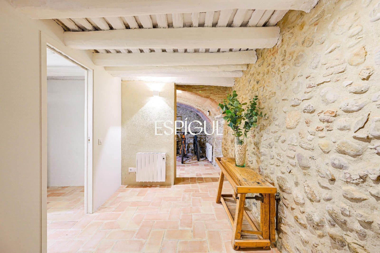 4 bedroom Villa for sale in La Bisbal d'Emporda with pool garage - € 635,000 (Ref: 10016092)