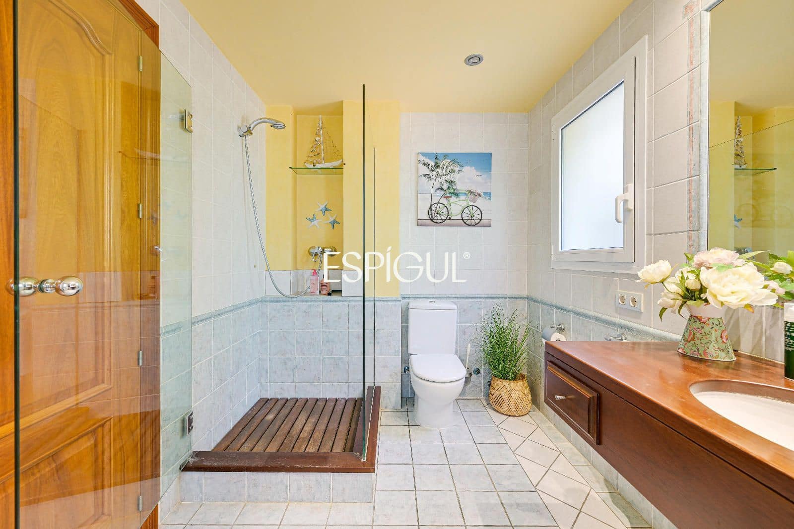 5 soveværelse Villa til salg i Mont-ras med swimmingpool garage - € 1.500.000 (Ref: 10016093)