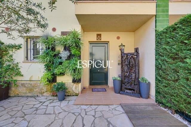 3 sovrum Hus till salu i Sant Feliu de Guíxols med pool garage - 515 000 € (Ref: 10016094)