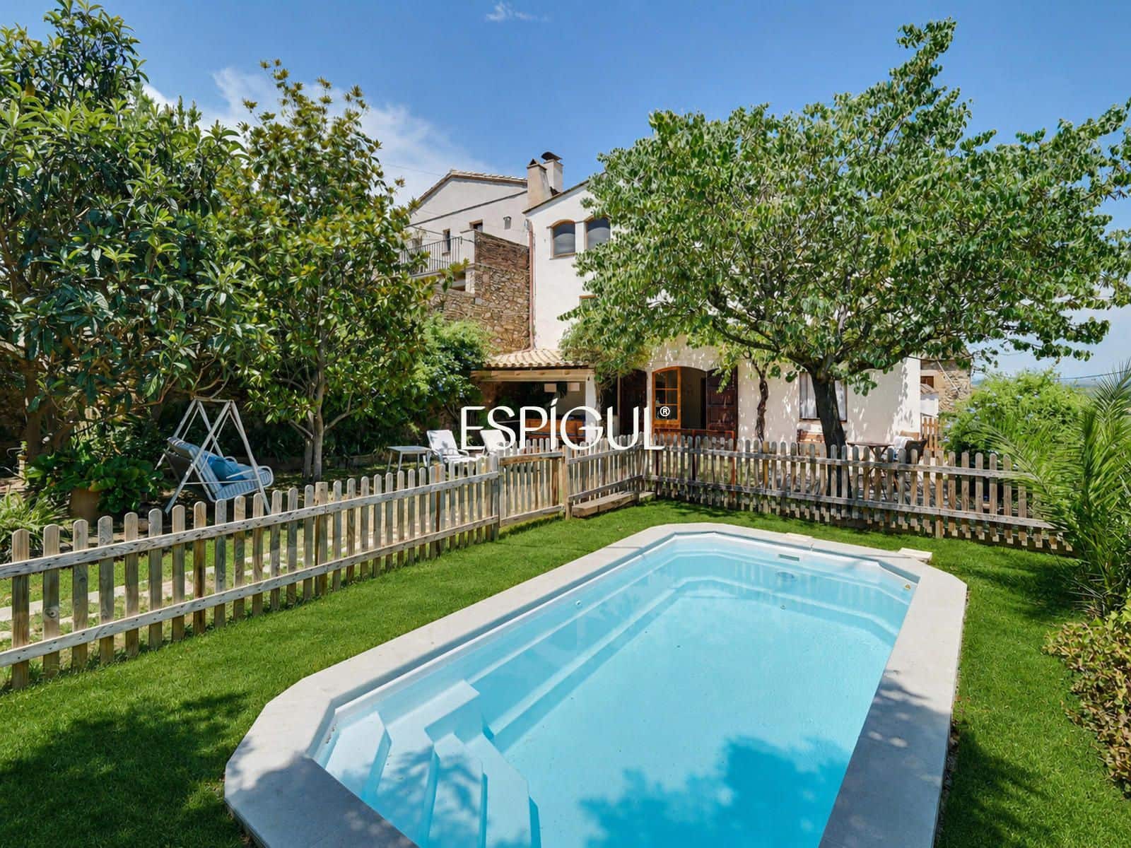 5 slaapkamer Villa te koop in La Bisbal d'Emporda met zwembad garage - € 960.000 (Ref: 10016095)
