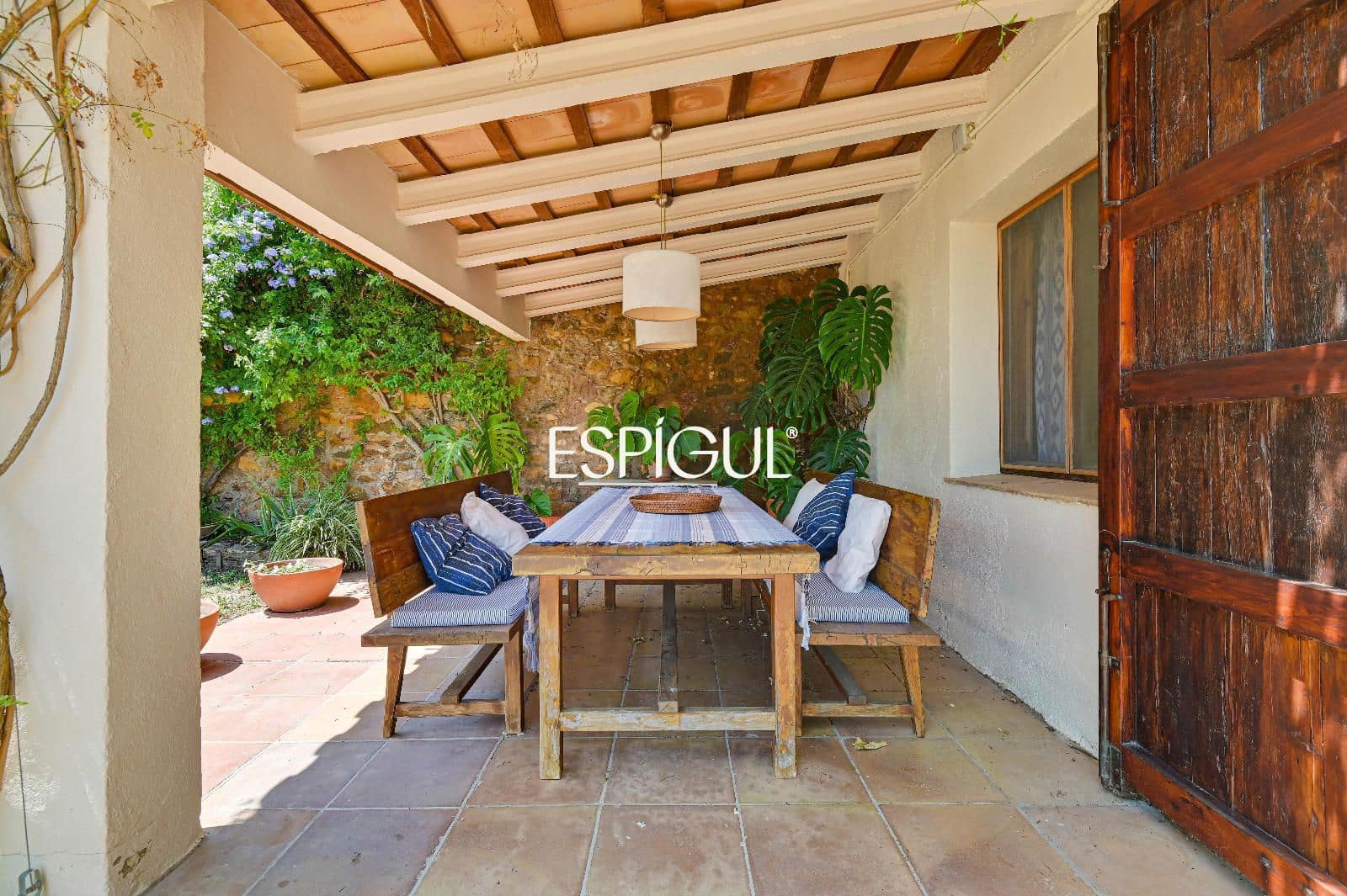5 slaapkamer Villa te koop in La Bisbal d'Emporda met zwembad garage - € 960.000 (Ref: 10016095)
