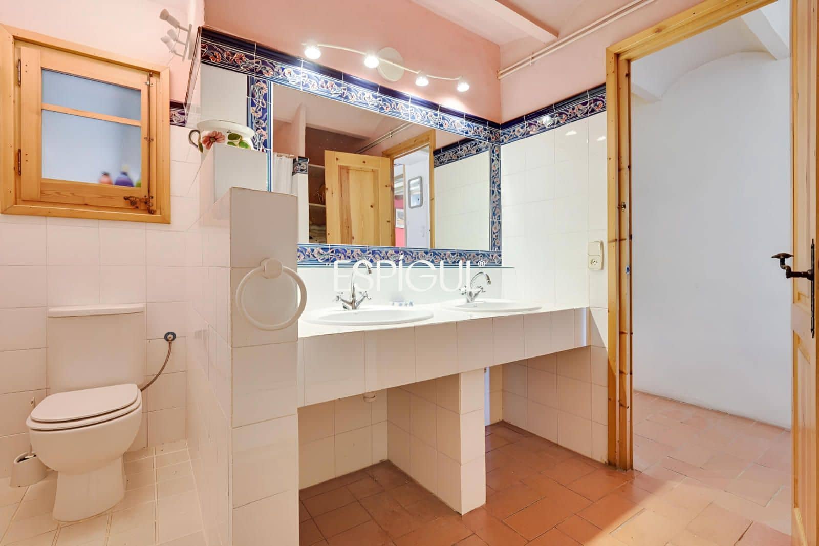 5 slaapkamer Villa te koop in La Bisbal d'Emporda met zwembad garage - € 960.000 (Ref: 10016095)