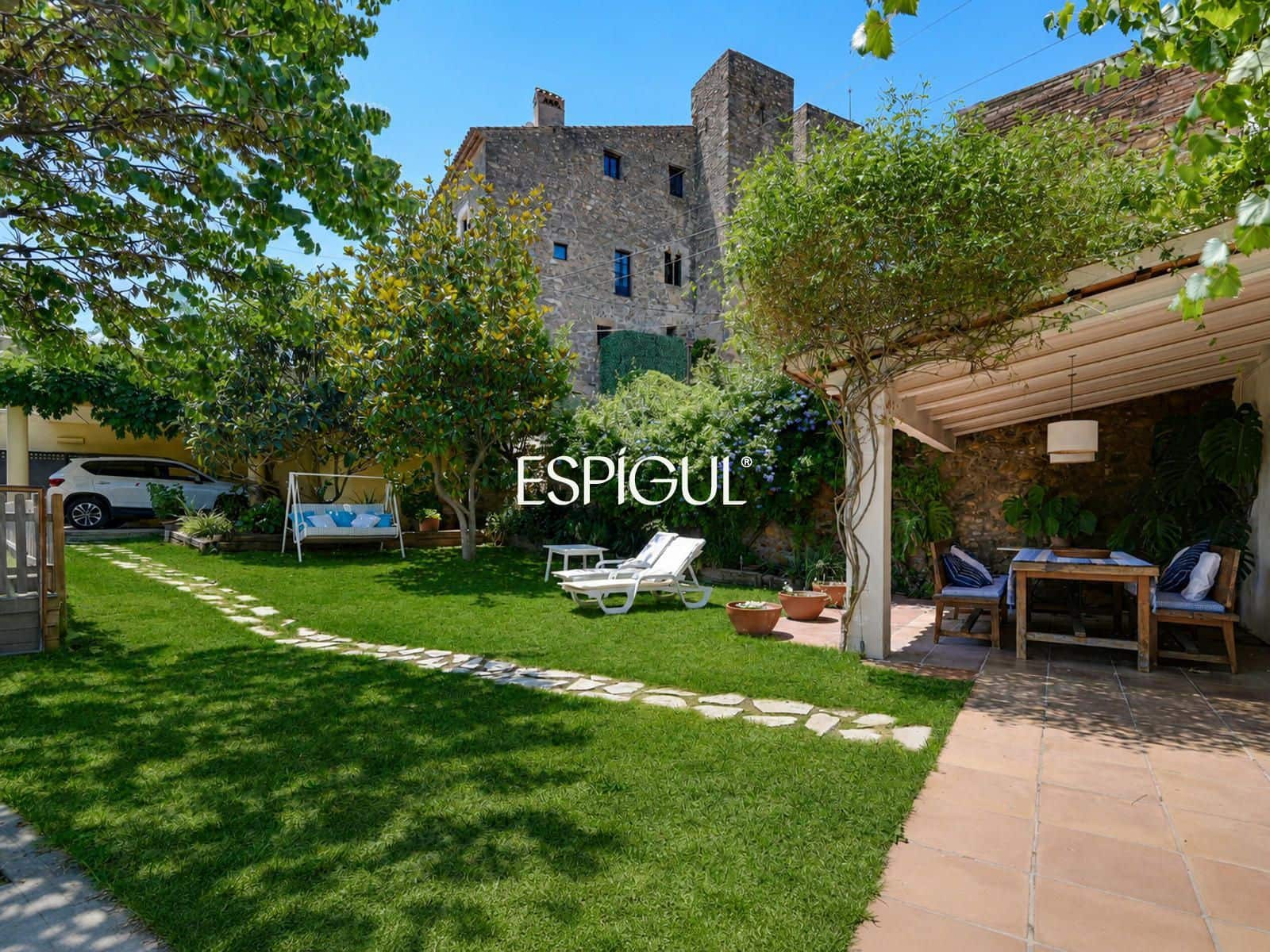 5 slaapkamer Villa te koop in La Bisbal d'Emporda met zwembad garage - € 960.000 (Ref: 10016095)