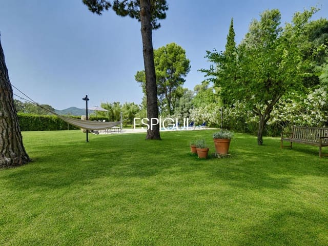7 Zimmer Villa zu verkaufen in Santa Cristina d'Aro mit Pool Garage - 1.250.000 € (Ref: 10016097)