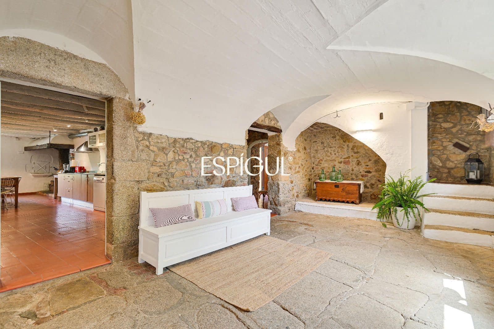 7 Zimmer Villa zu verkaufen in Santa Cristina d'Aro mit Pool Garage - 1.250.000 € (Ref: 10016097)