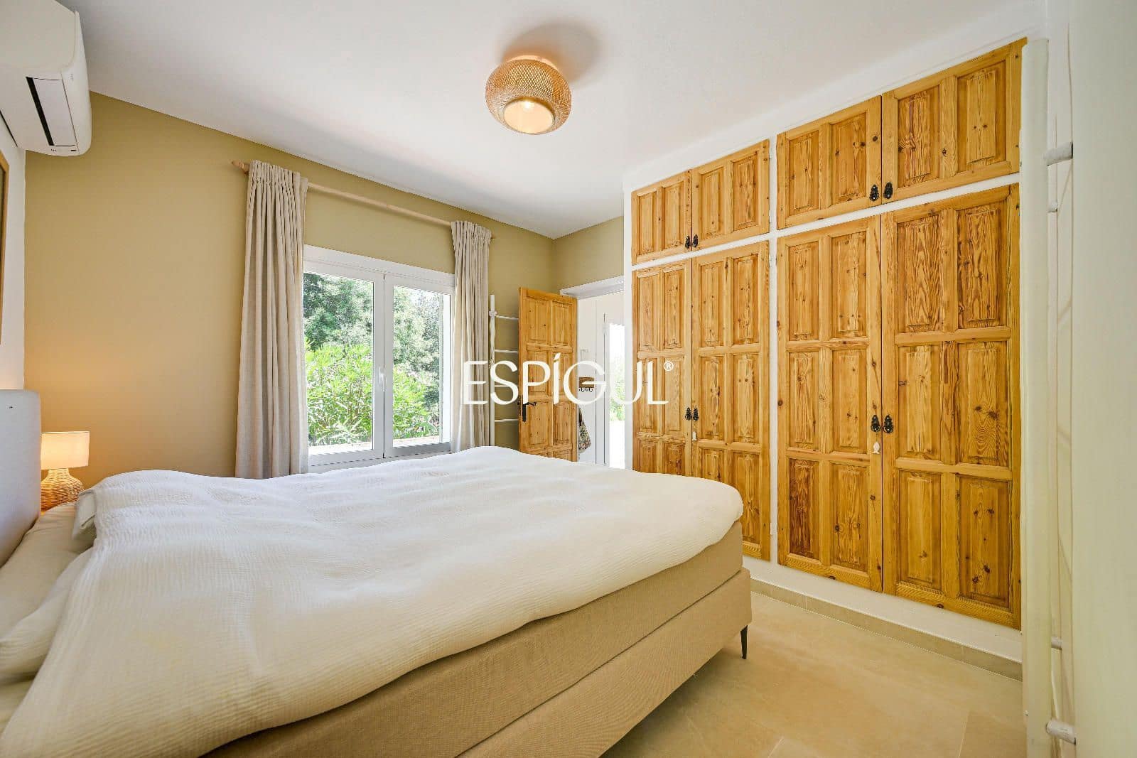 Chalet de 5 habitaciones en Vall-llobrega en venta con piscina garaje - 1.975.000 € (Ref: 10016100)