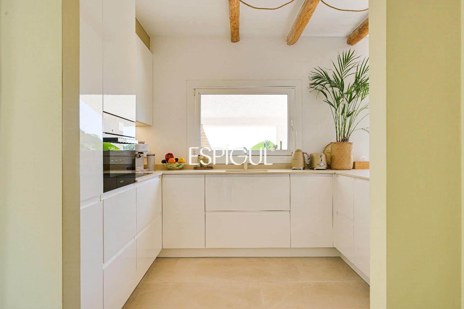 Chalet de 5 habitaciones en Vall-llobrega en venta con piscina garaje - 1.975.000 € (Ref: 10016100)