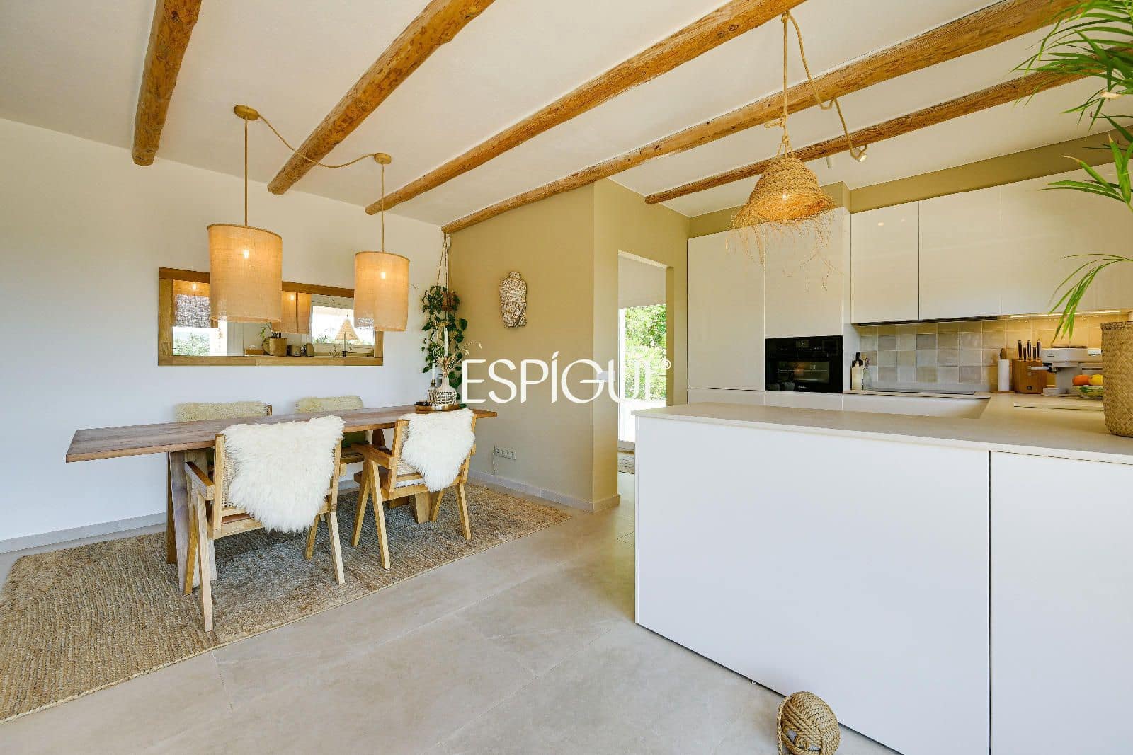 Chalet de 5 habitaciones en Vall-llobrega en venta con piscina garaje - 1.975.000 € (Ref: 10016100)