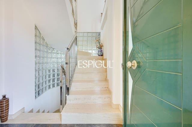 4 bedroom Villa for sale in L'Escala with pool garage - € 550,000 (Ref: 10016101)