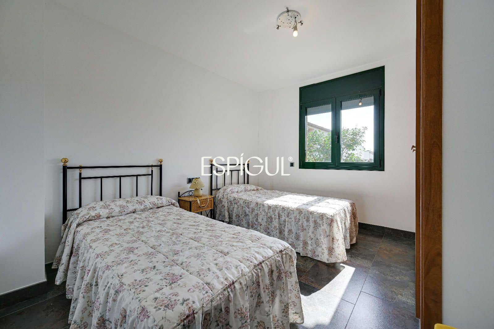 4 bedroom Villa for sale in L'Escala with pool garage - € 550,000 (Ref: 10016101)