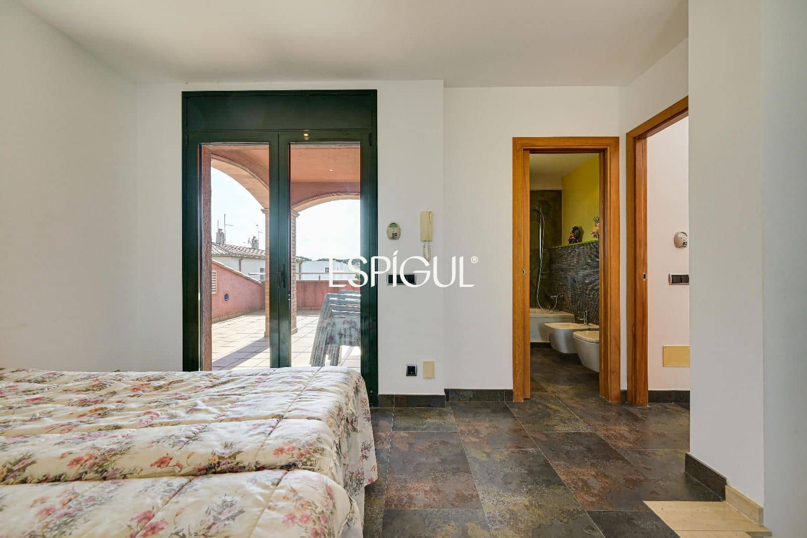 4 bedroom Villa for sale in L'Escala with pool garage - € 550,000 (Ref: 10016101)