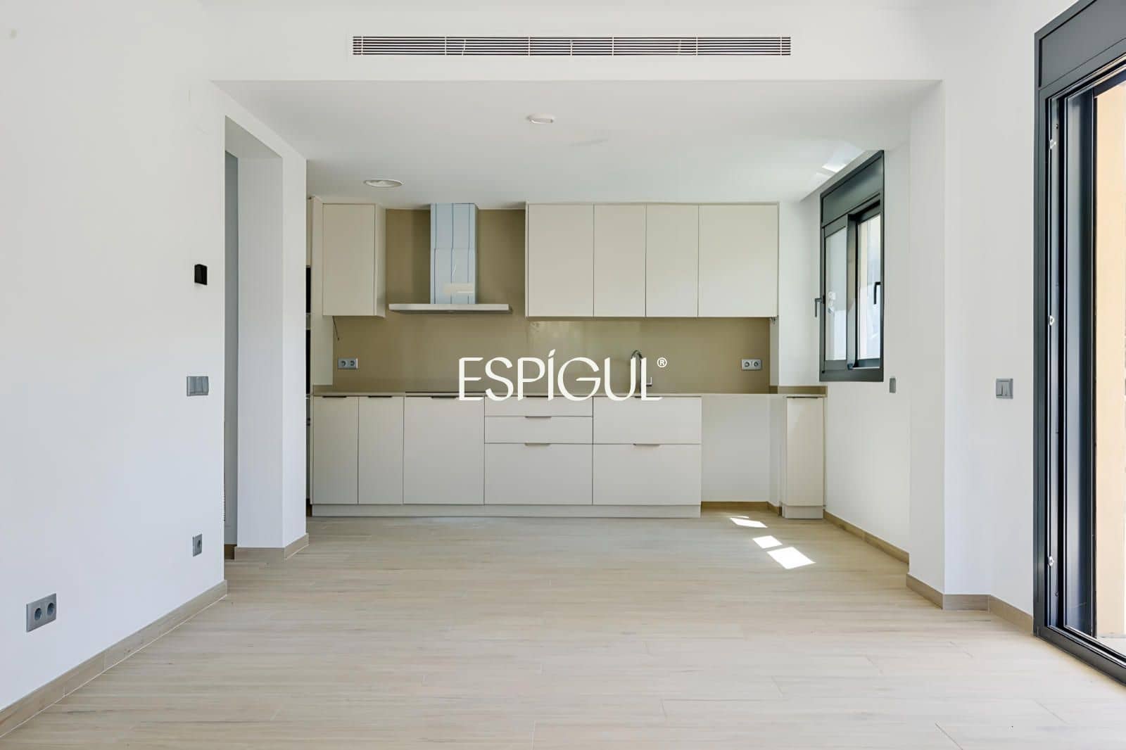3 bedroom Flat for sale in Pals with pool garage - € 380,000 (Ref: 10016102)