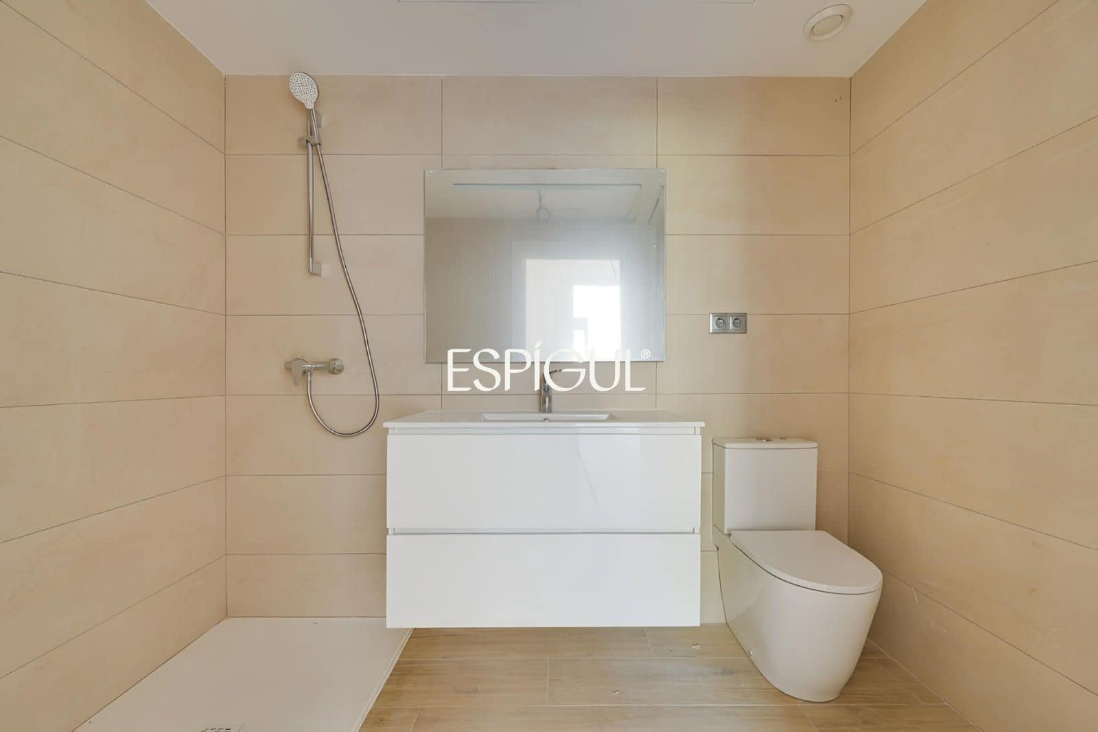 3 bedroom Flat for sale in Pals with pool garage - € 380,000 (Ref: 10016102)