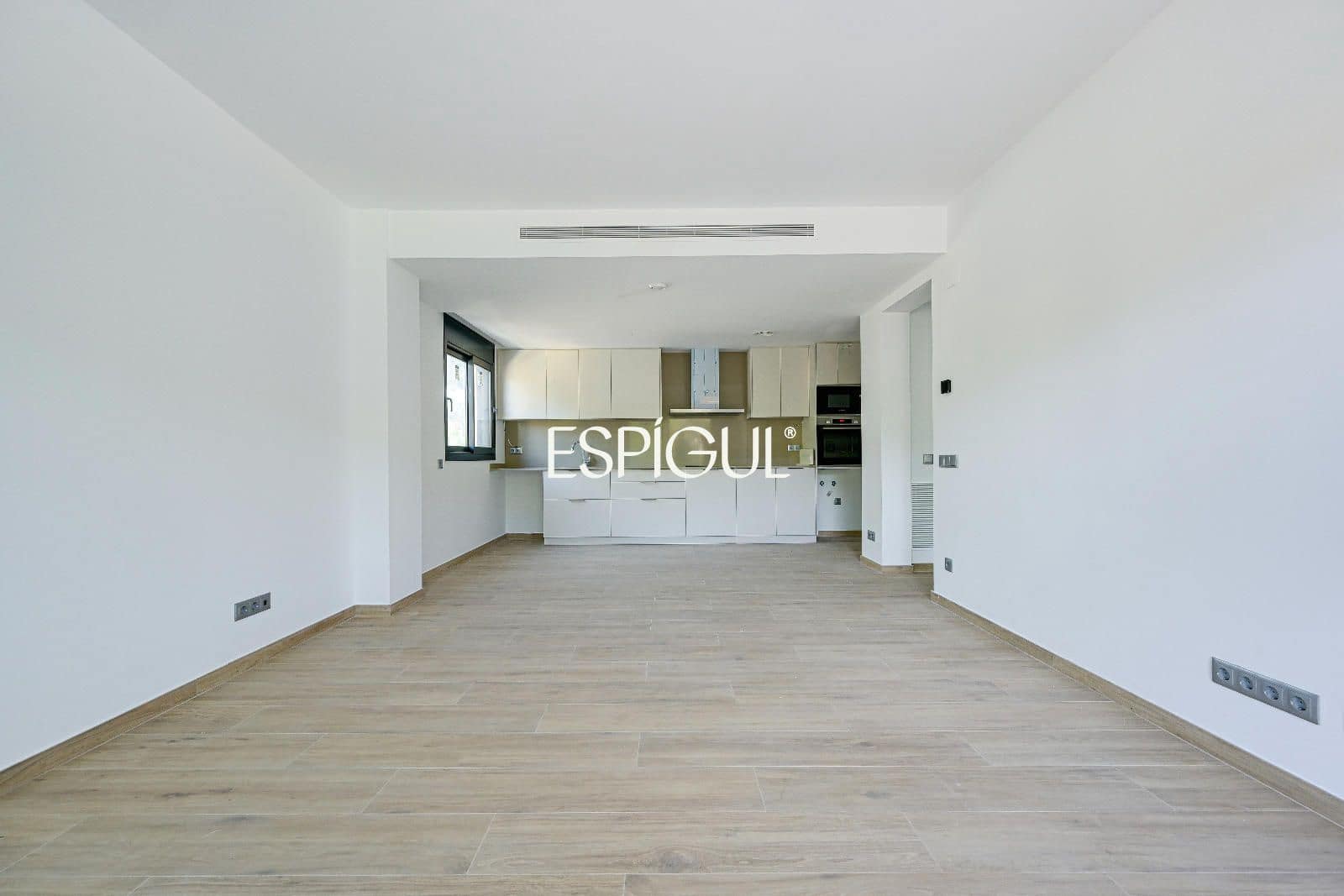 3 bedroom Flat for sale in Pals with pool garage - € 350,000 (Ref: 10016103)