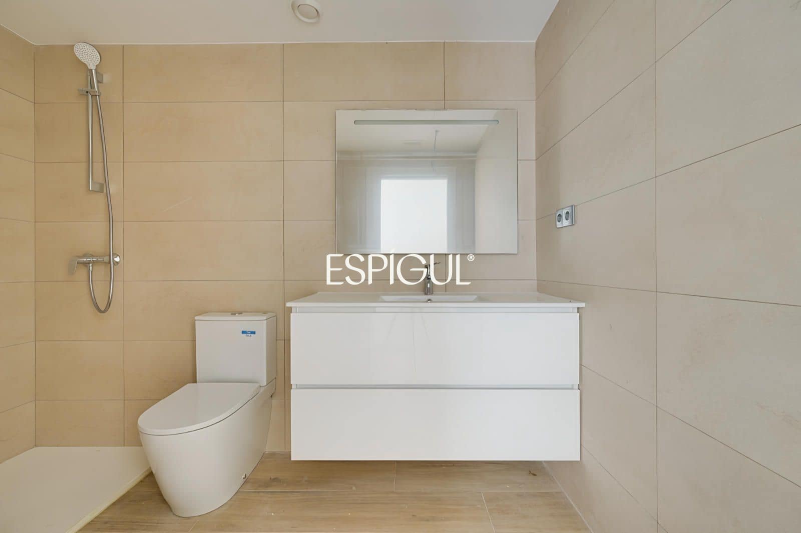 3 bedroom Flat for sale in Pals with pool garage - € 350,000 (Ref: 10016103)