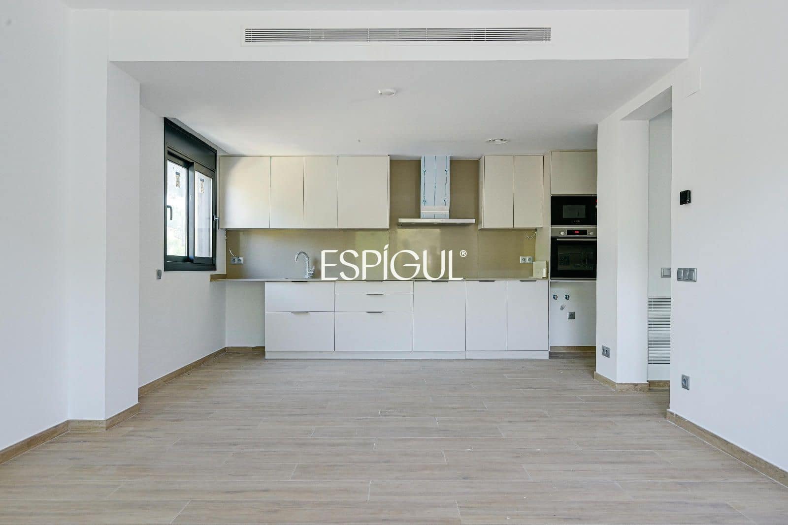 3 bedroom Flat for sale in Pals with pool garage - € 350,000 (Ref: 10016103)