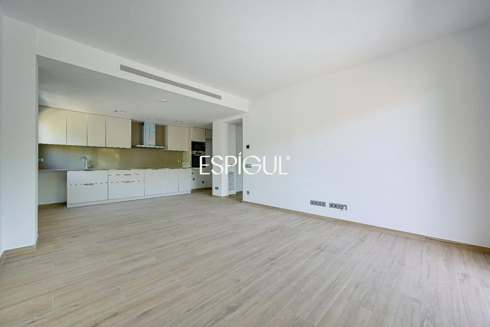 3 bedroom Flat for sale in Pals with pool garage - € 350,000 (Ref: 10016103)