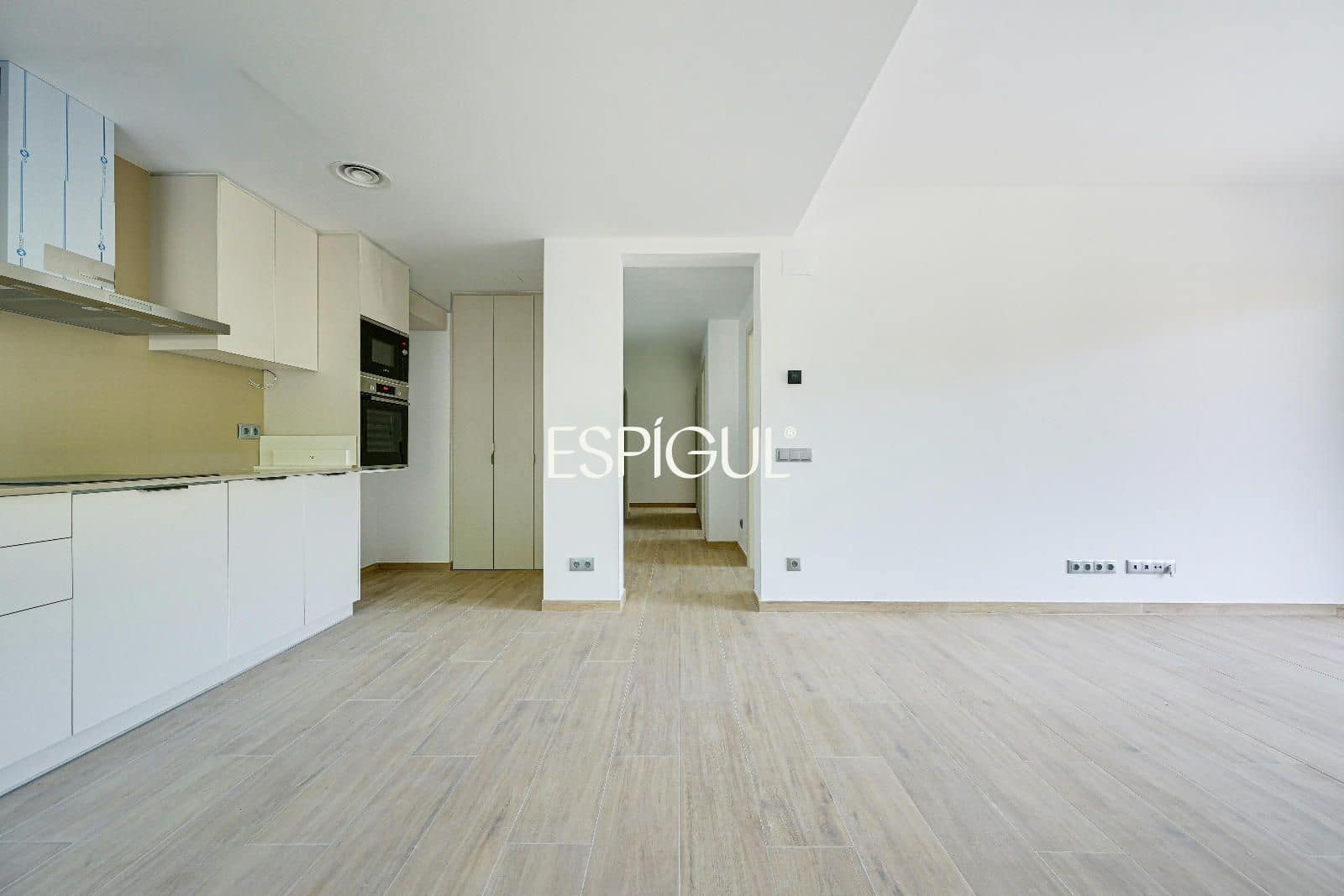 3 bedroom Flat for sale in Pals with pool garage - € 350,000 (Ref: 10016103)