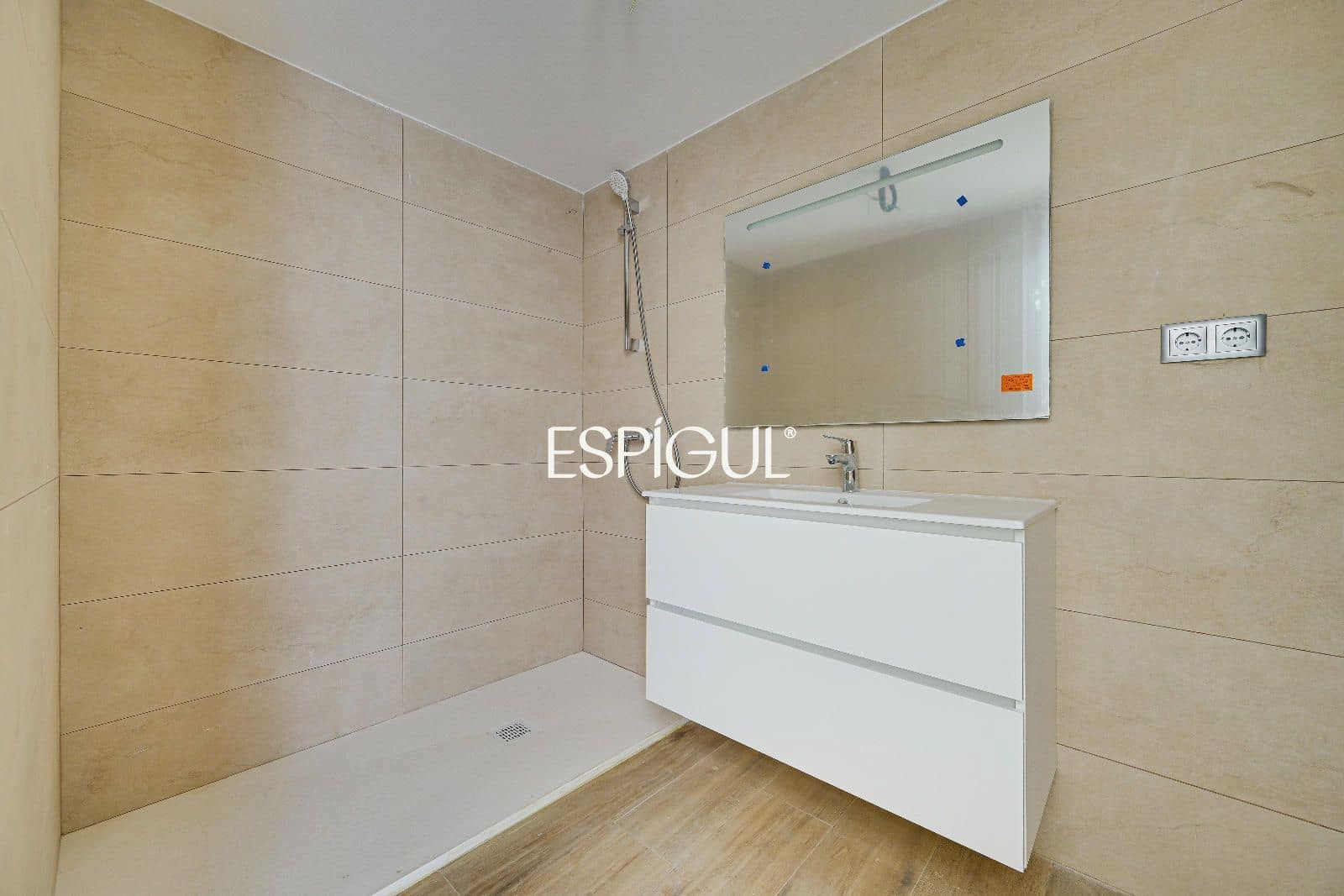 3 bedroom Flat for sale in Pals with pool garage - € 350,000 (Ref: 10016103)