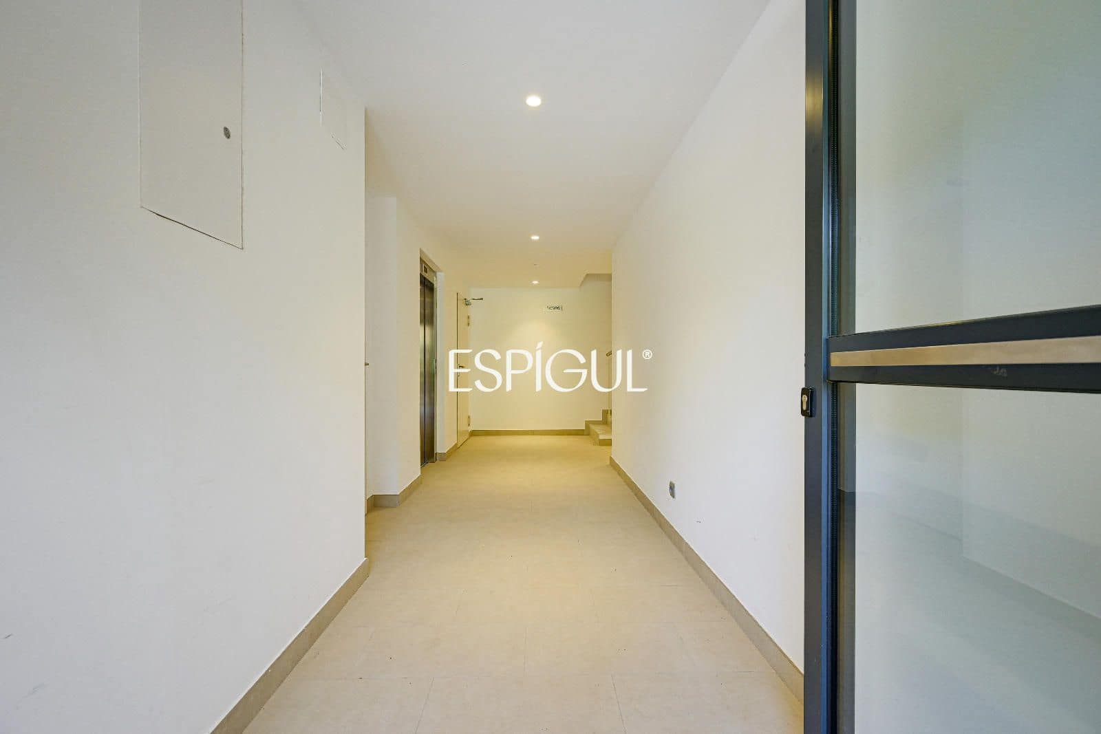 3 bedroom Flat for sale in Pals with pool garage - € 350,000 (Ref: 10016103)