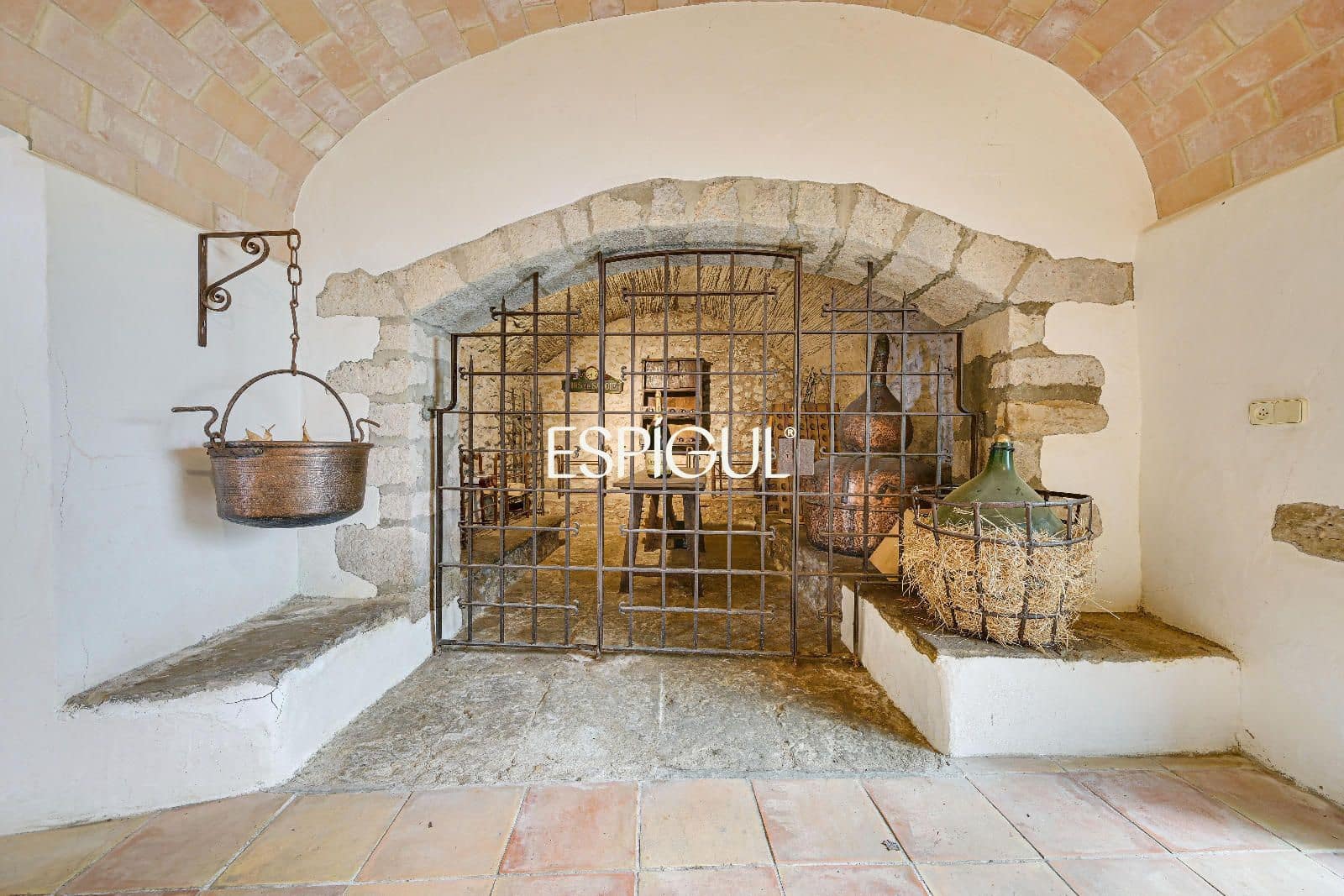 6 slaapkamer Villa te koop in Torroella de Montgri met garage - € 875.000 (Ref: 10016107)