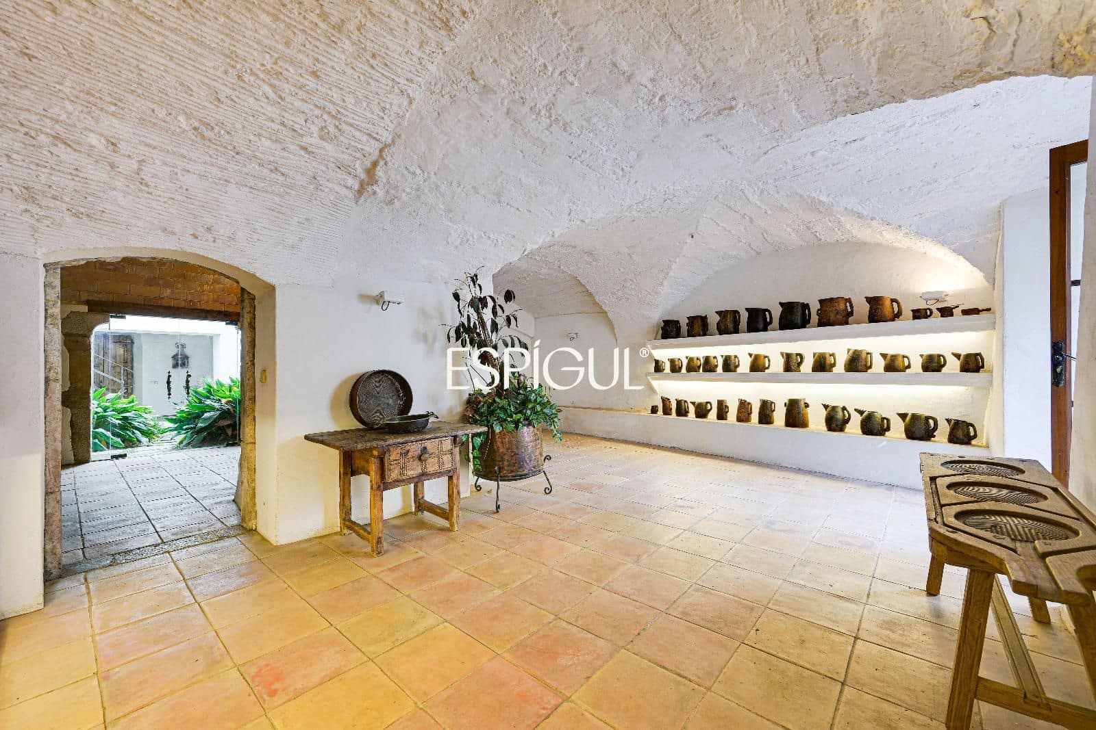 6 slaapkamer Villa te koop in Torroella de Montgri met garage - € 875.000 (Ref: 10016107)