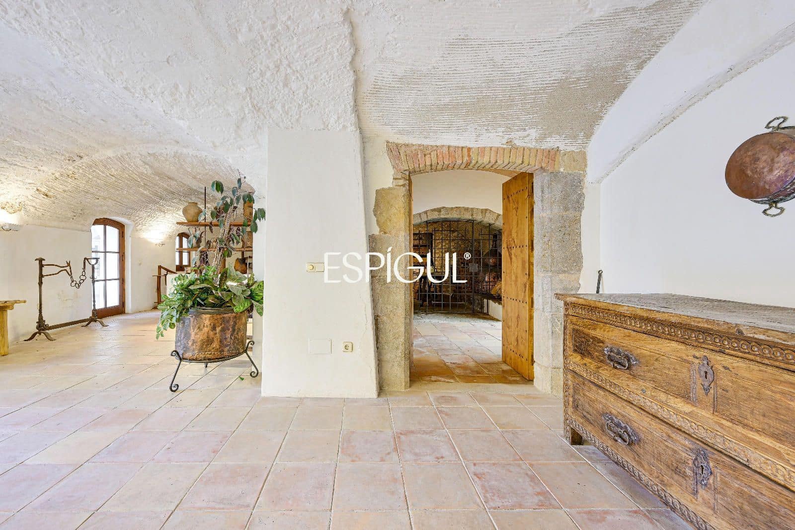 6 slaapkamer Villa te koop in Torroella de Montgri met garage - € 875.000 (Ref: 10016107)