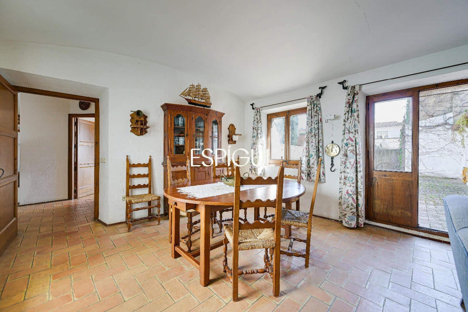 6 slaapkamer Villa te koop in Torroella de Montgri met garage - € 875.000 (Ref: 10016107)