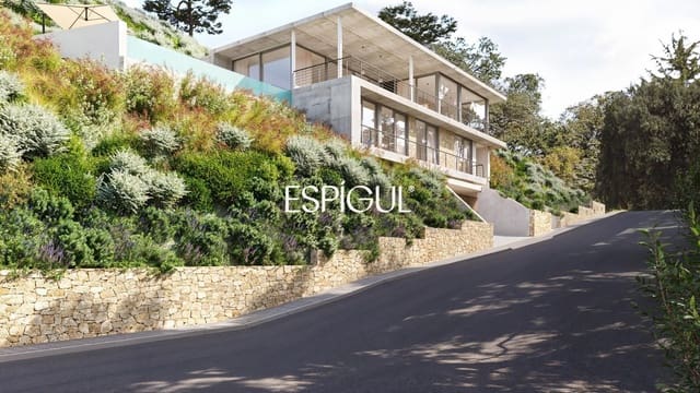 4 slaapkamer Villa te koop in Platja d'Aro, Castell-Platja d'Aro met zwembad garage - € 2.500.000 (Ref: 10016113)