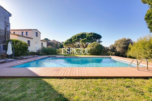 9 Zimmer Villa zu verkaufen in Santa Cristina d'Aro mit Pool - 6.950.000 € (Ref: 10016117)