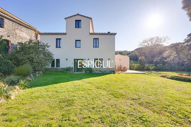 9 Zimmer Villa zu verkaufen in Santa Cristina d'Aro mit Pool - 6.950.000 € (Ref: 10016117)