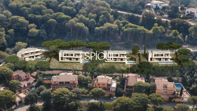 Chalet de 4 habitaciones en Begur en venta con piscina garaje - 1.200.000 € (Ref: 10016118)