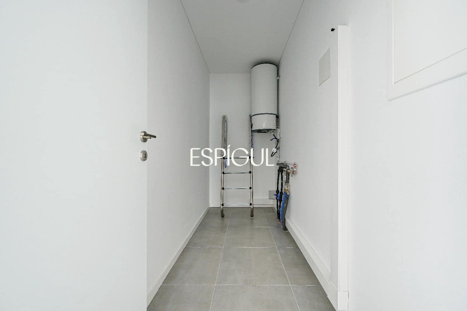 3 soveværelse Villa til salg i Llagostera med swimmingpool - € 425.000 (Ref: 10016119)