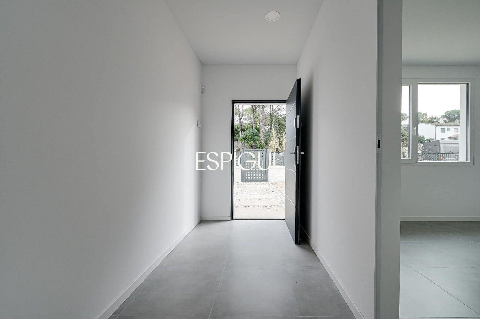 3 soveværelse Villa til salg i Llagostera med swimmingpool - € 425.000 (Ref: 10016119)