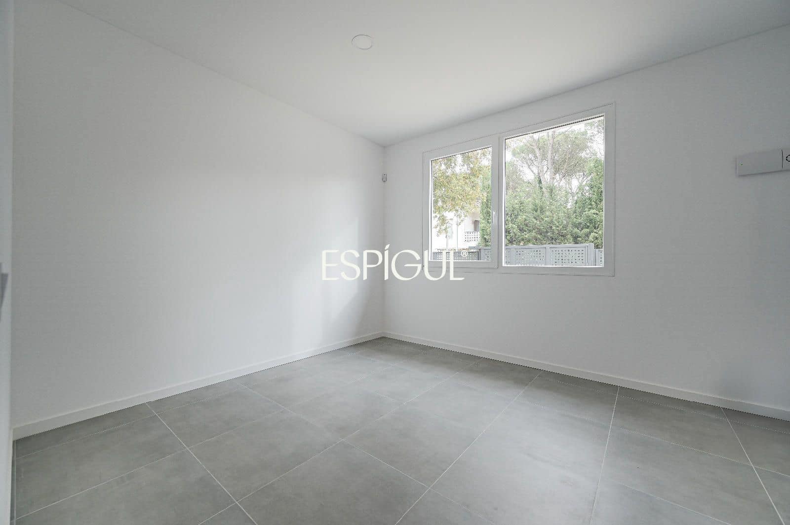 3 soveværelse Villa til salg i Llagostera med swimmingpool - € 425.000 (Ref: 10016119)