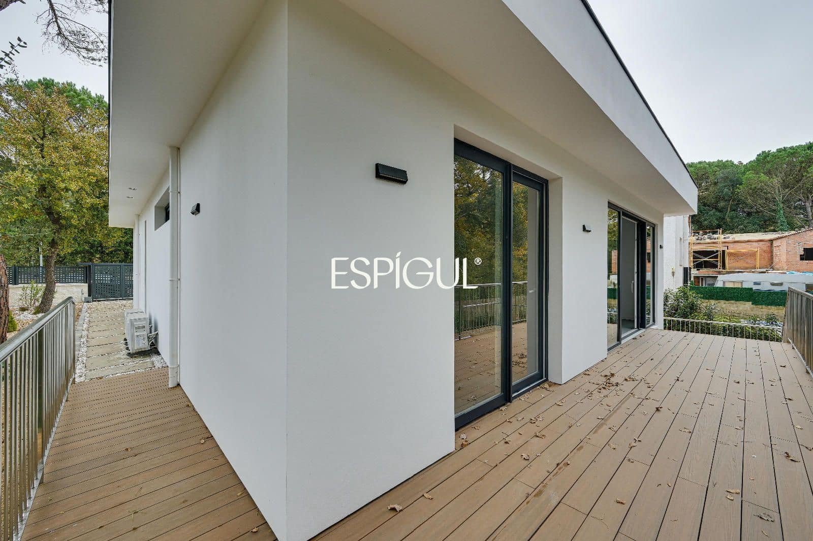 3 soveværelse Villa til salg i Llagostera med swimmingpool - € 425.000 (Ref: 10016119)
