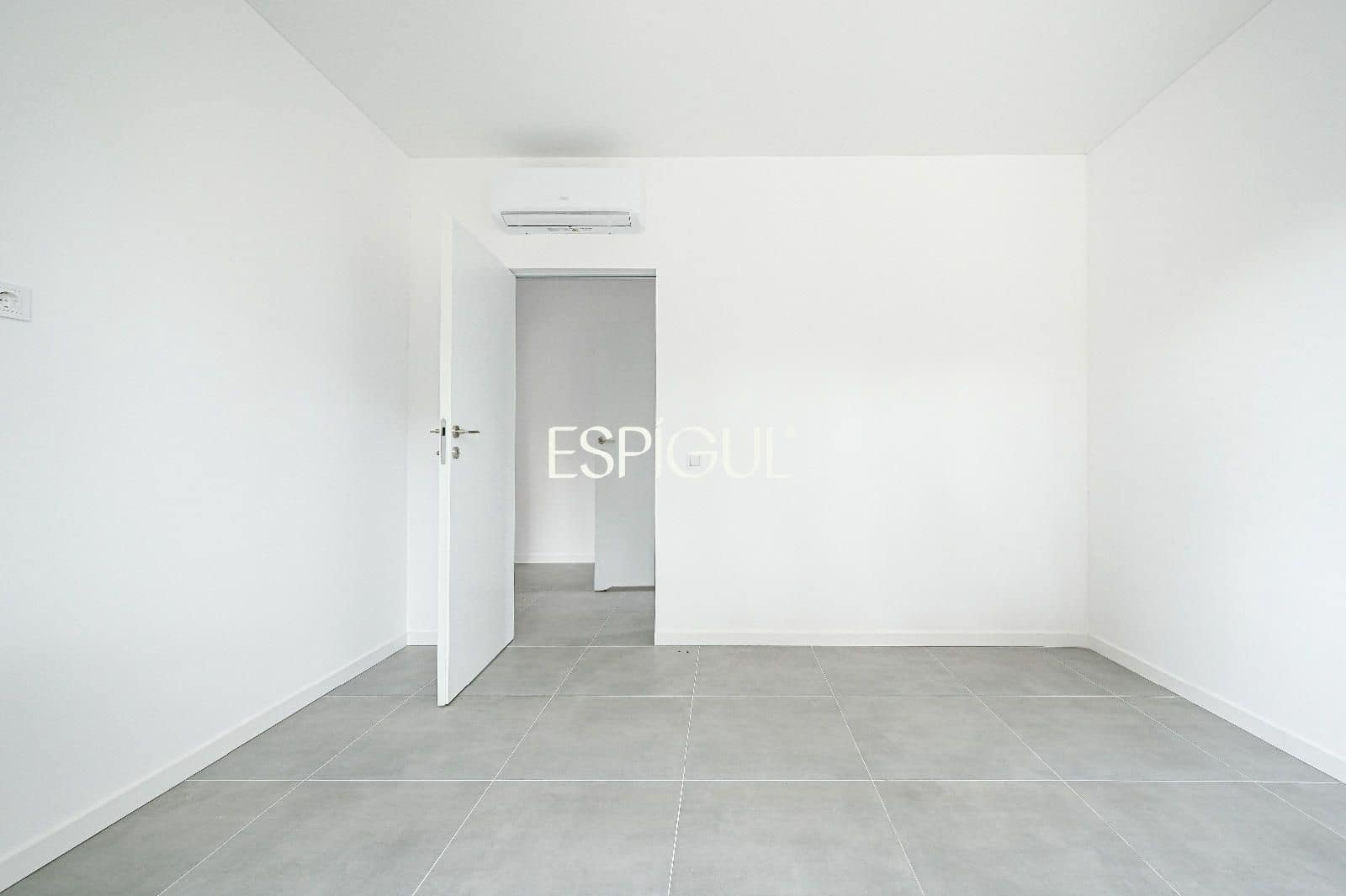 3 soveværelse Villa til salg i Llagostera med swimmingpool - € 425.000 (Ref: 10016119)