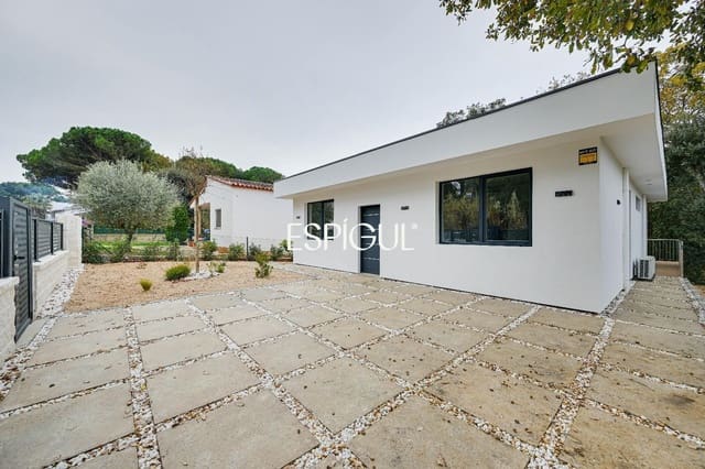 3 soveværelse Villa til salg i Llagostera med swimmingpool - € 425.000 (Ref: 10016119)