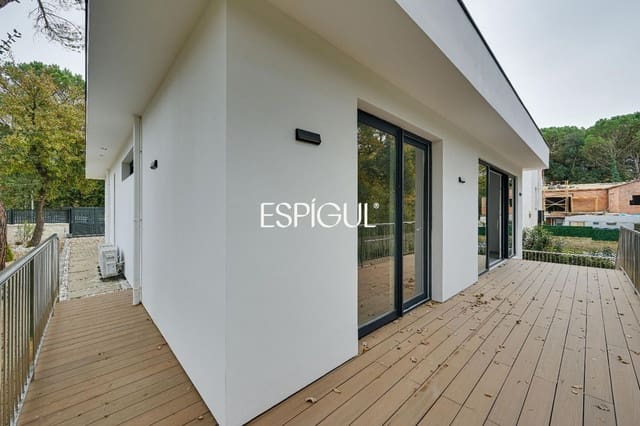 3 soveværelse Villa til salg i Llagostera med swimmingpool - € 425.000 (Ref: 10016119)