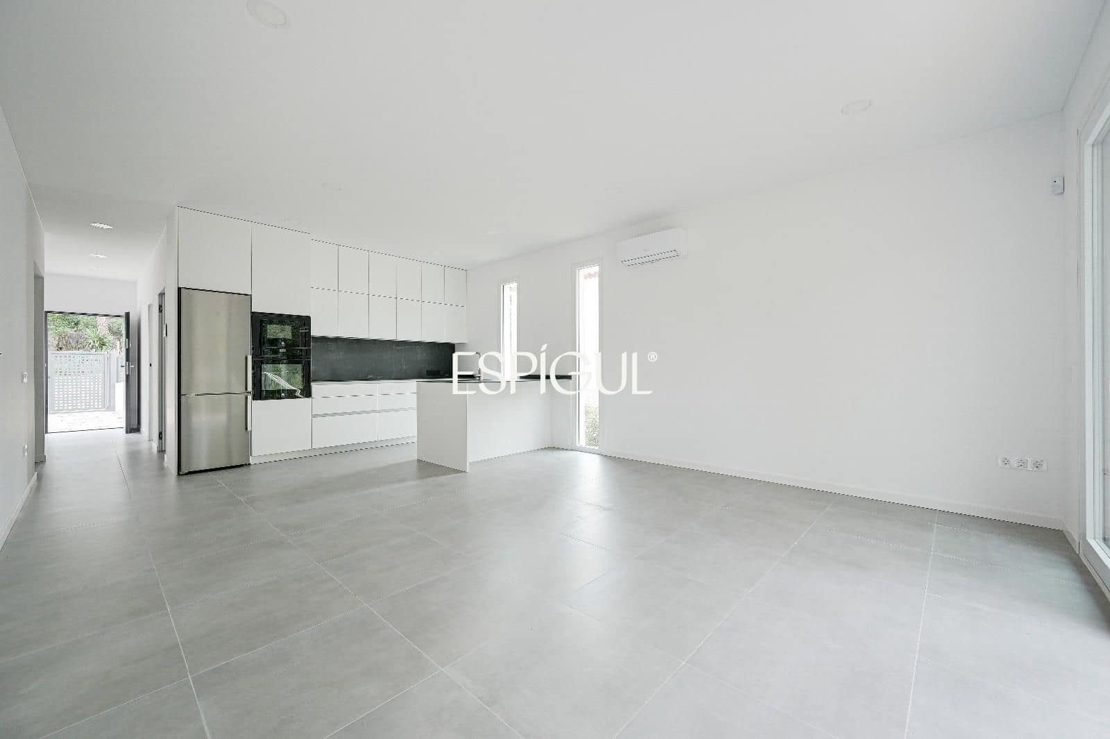 3 soveværelse Villa til salg i Llagostera med swimmingpool - € 425.000 (Ref: 10016119)