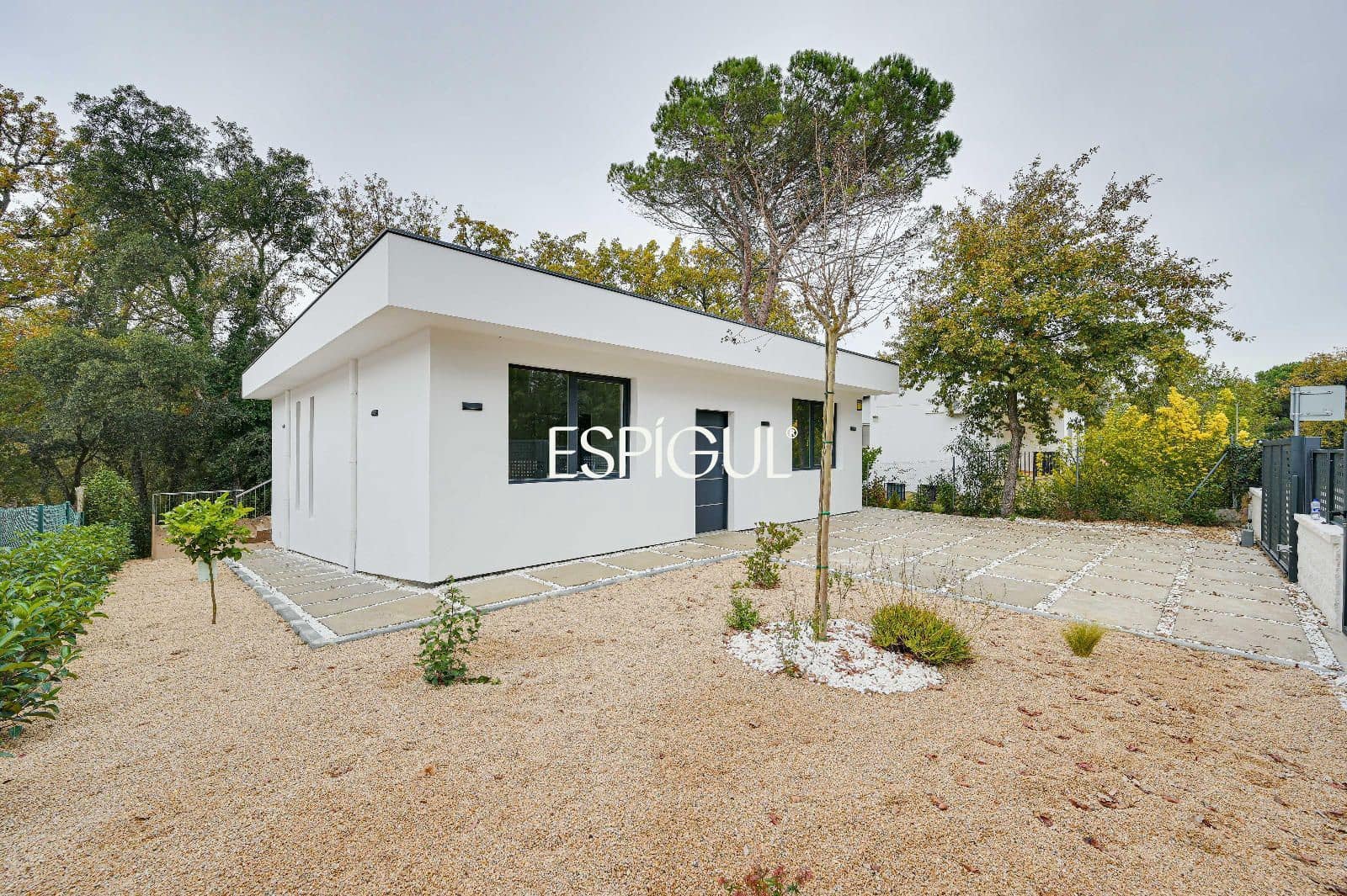 3 soveværelse Villa til salg i Llagostera med swimmingpool - € 425.000 (Ref: 10016119)