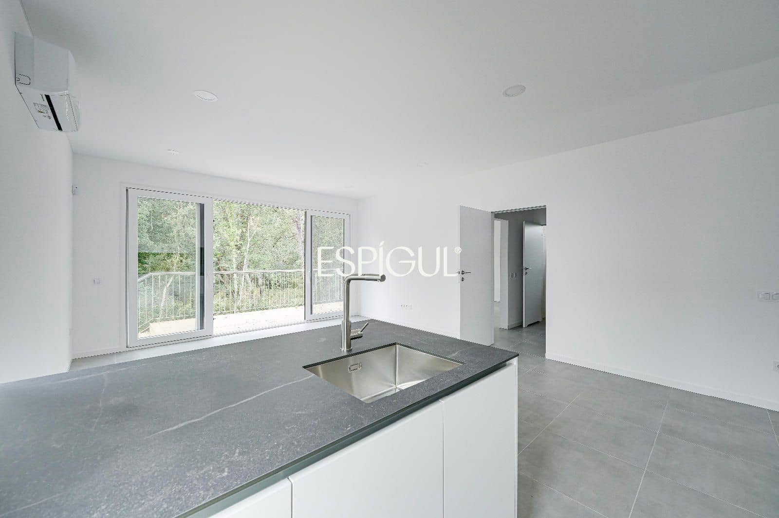3 soveværelse Villa til salg i Llagostera med swimmingpool - € 425.000 (Ref: 10016119)