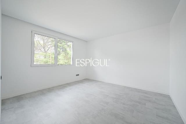 Chalet de 4 habitaciones en Llagostera en venta con piscina garaje - 435.000 € (Ref: 10016120)