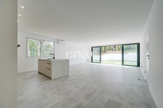 Chalet de 4 habitaciones en Llagostera en venta con piscina garaje - 435.000 € (Ref: 10016120)