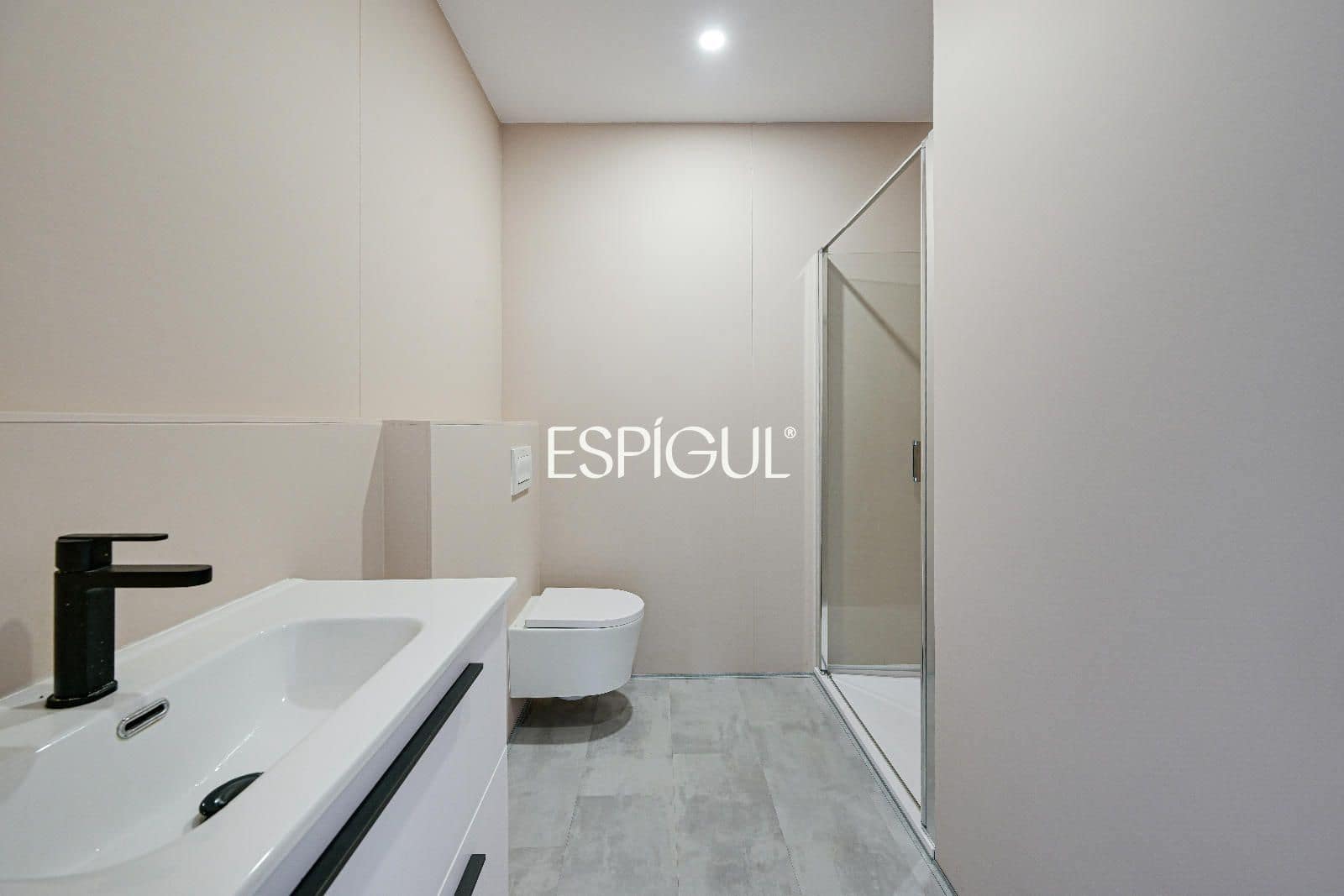 4 soveværelse Villa til salg i Llagostera med swimmingpool garage - € 435.000 (Ref: 10016120)