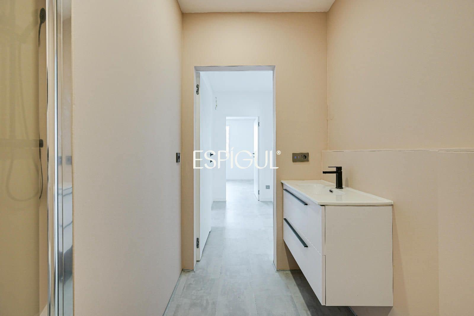 4 soveværelse Villa til salg i Llagostera med swimmingpool garage - € 435.000 (Ref: 10016120)