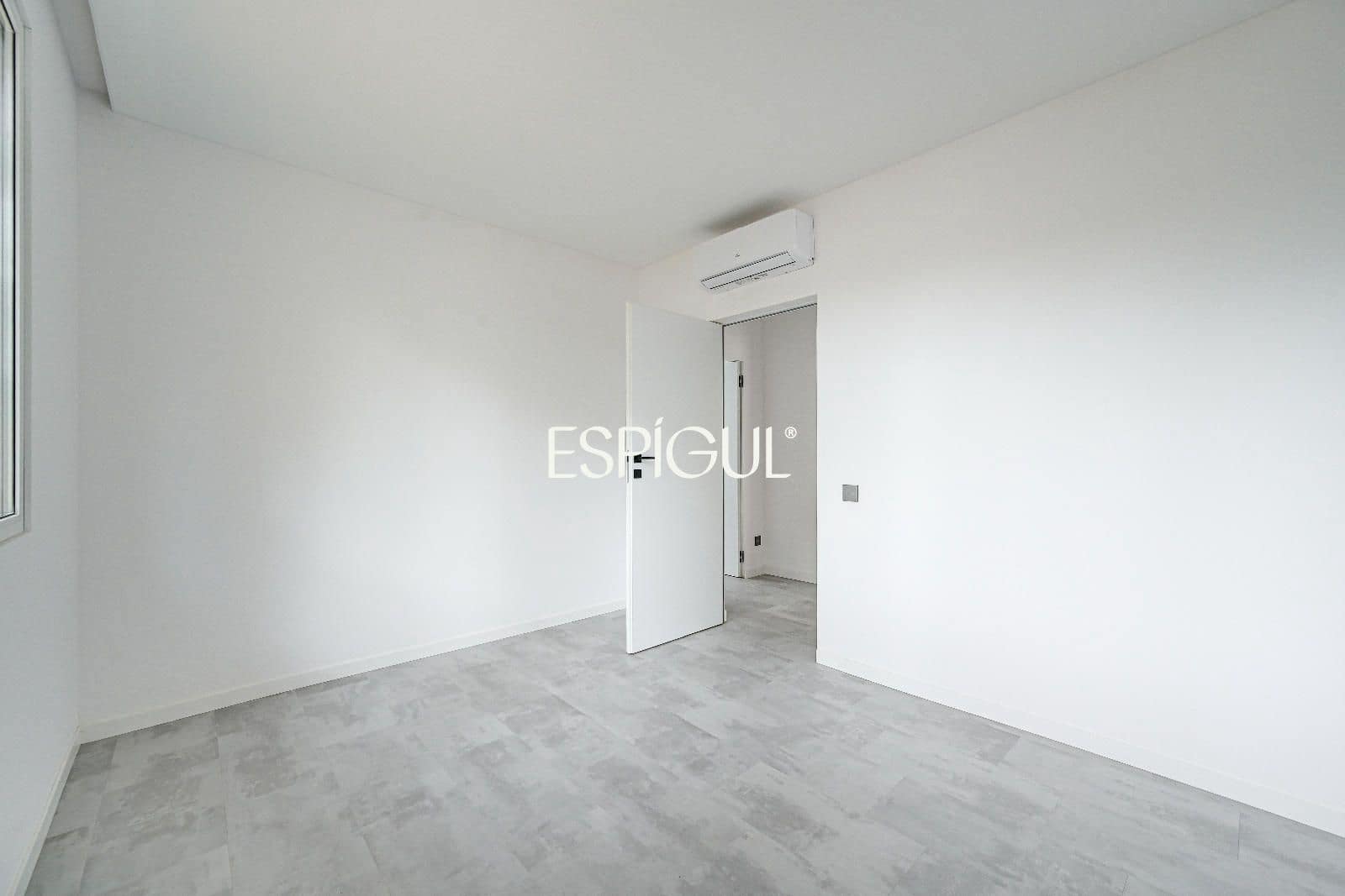4 soveværelse Villa til salg i Llagostera med swimmingpool garage - € 435.000 (Ref: 10016120)